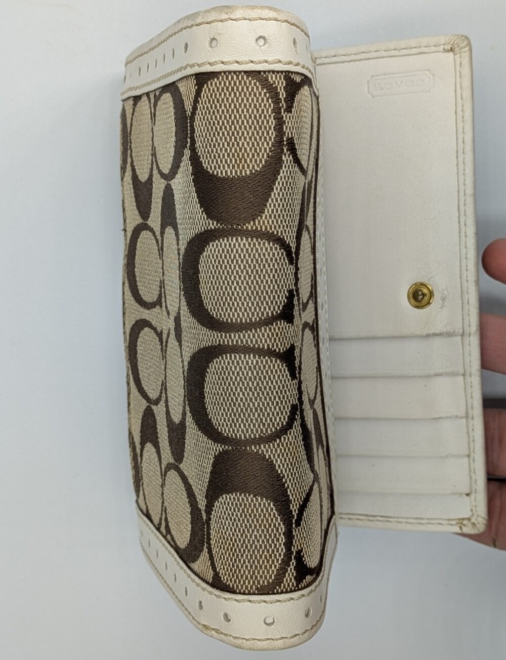 Coach Signature Wallet Khaki Canvas White Perforated Leather Trim Zip Folding - Picture 5 of 16
